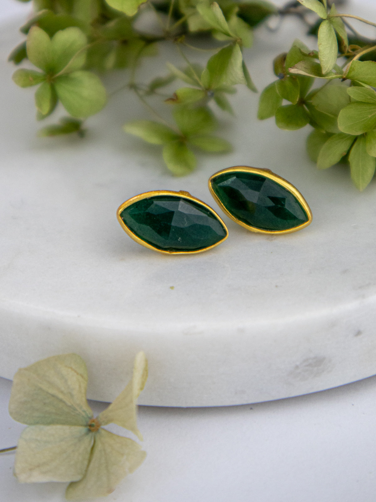Mila Leaf Earrings