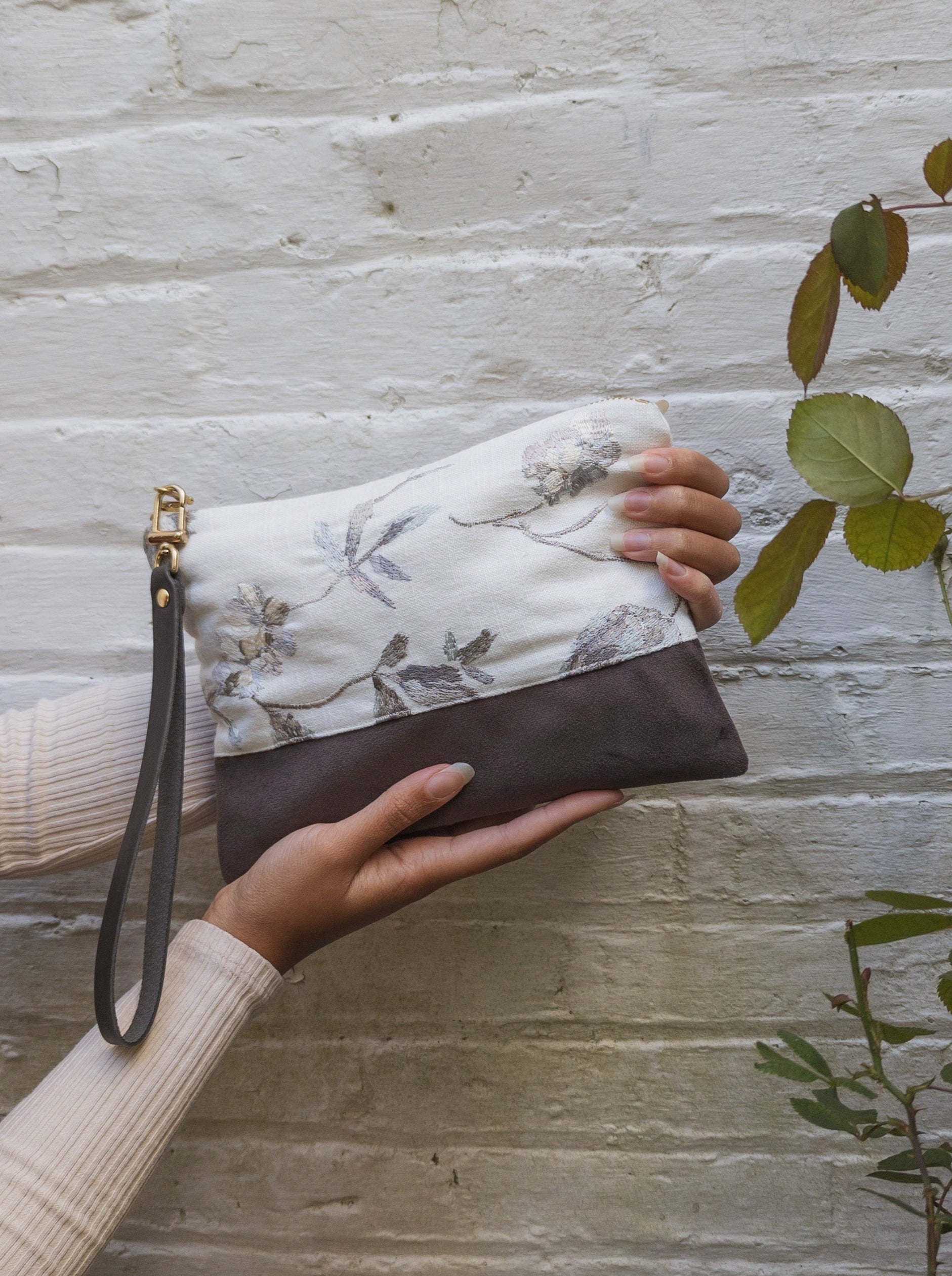 Winona Embroidered Linen Wristlet